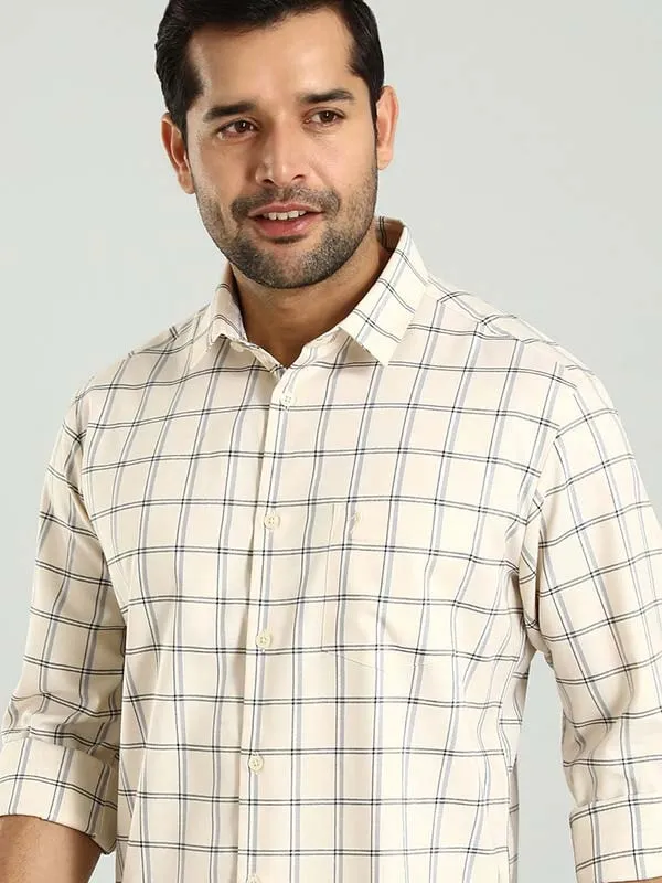 Men Checked Full Sleeve Cotton Shirt