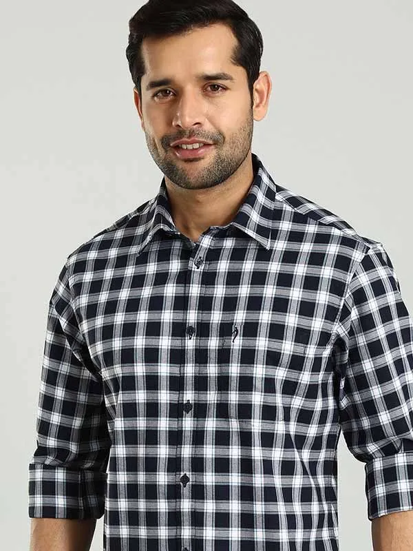 Men Checked Full Sleeve Cotton Shirt