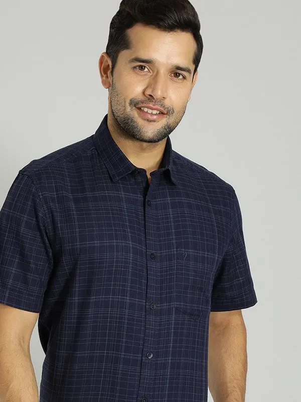 Men Checked Half Sleeve Cotton Shirt