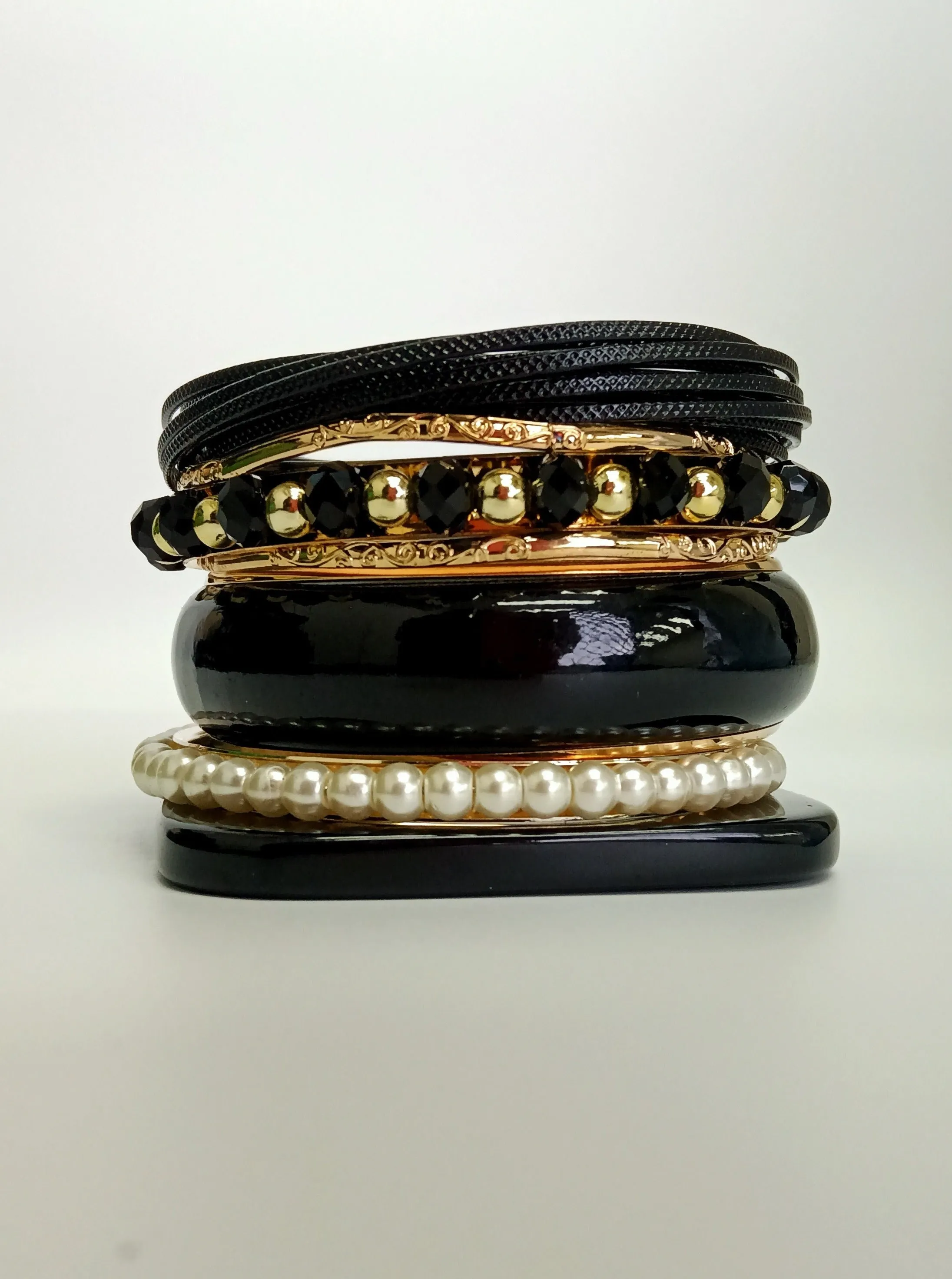 Onyx Majesty Bangle Set