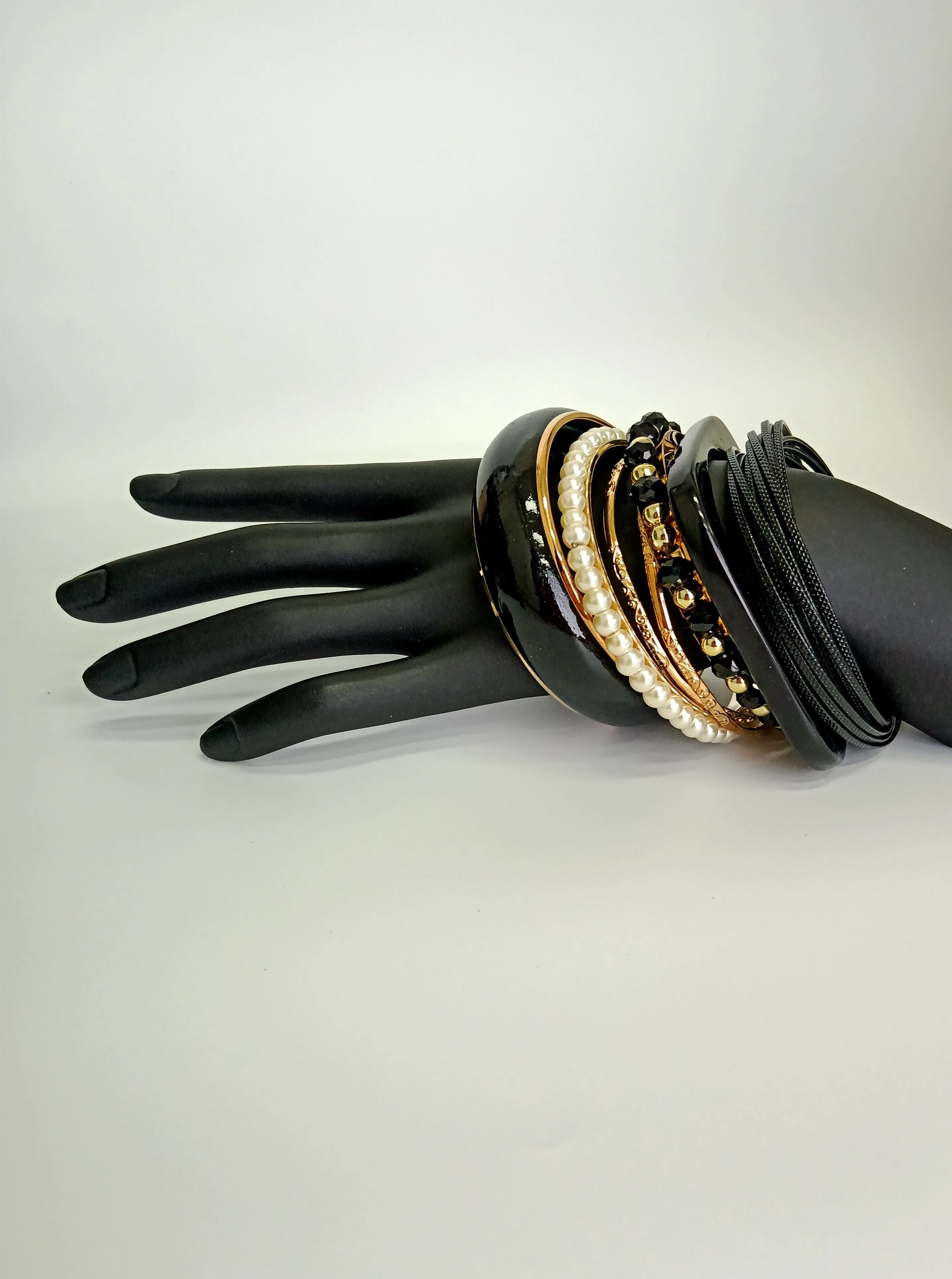 Onyx Majesty Bangle Set