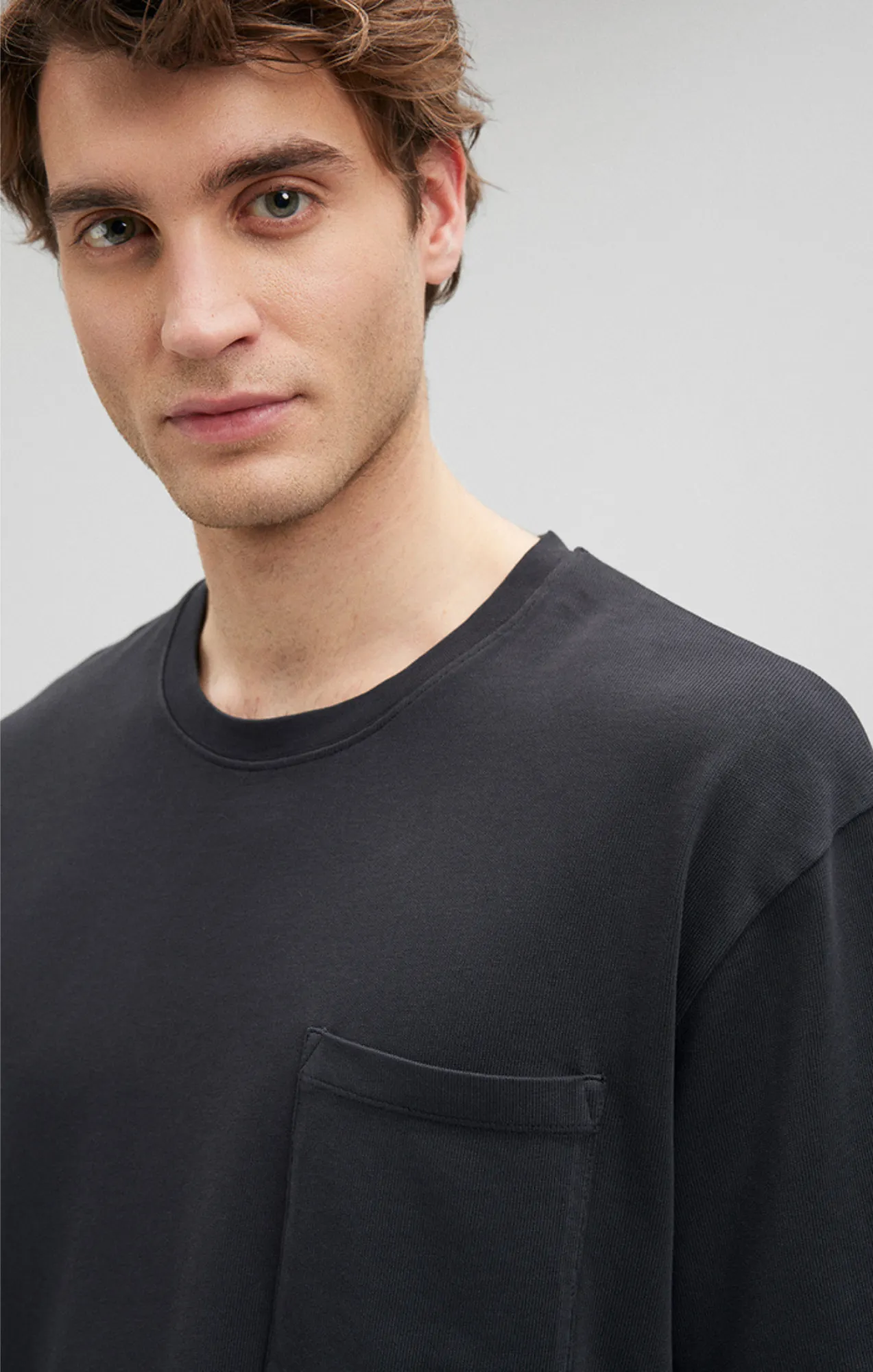 POCKET T-SHIRT IN PIRATE BLACK