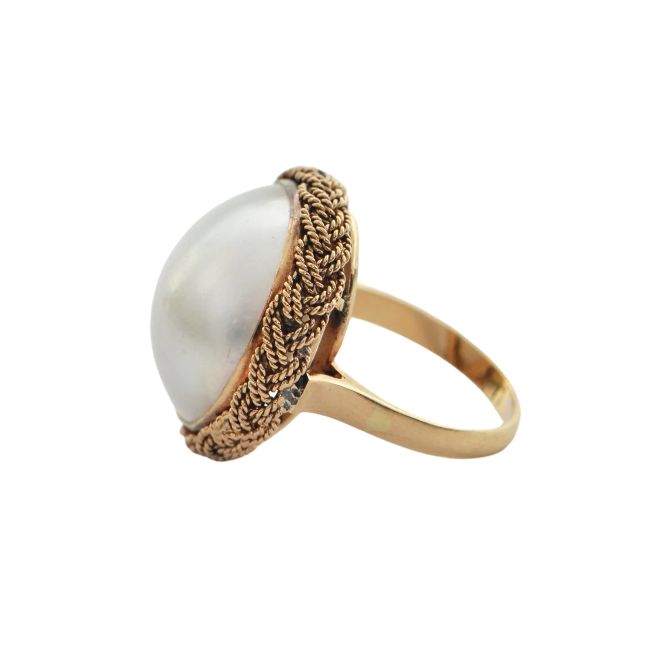 Vintage 14K Yellow Gold and Mabe Pearl Ring