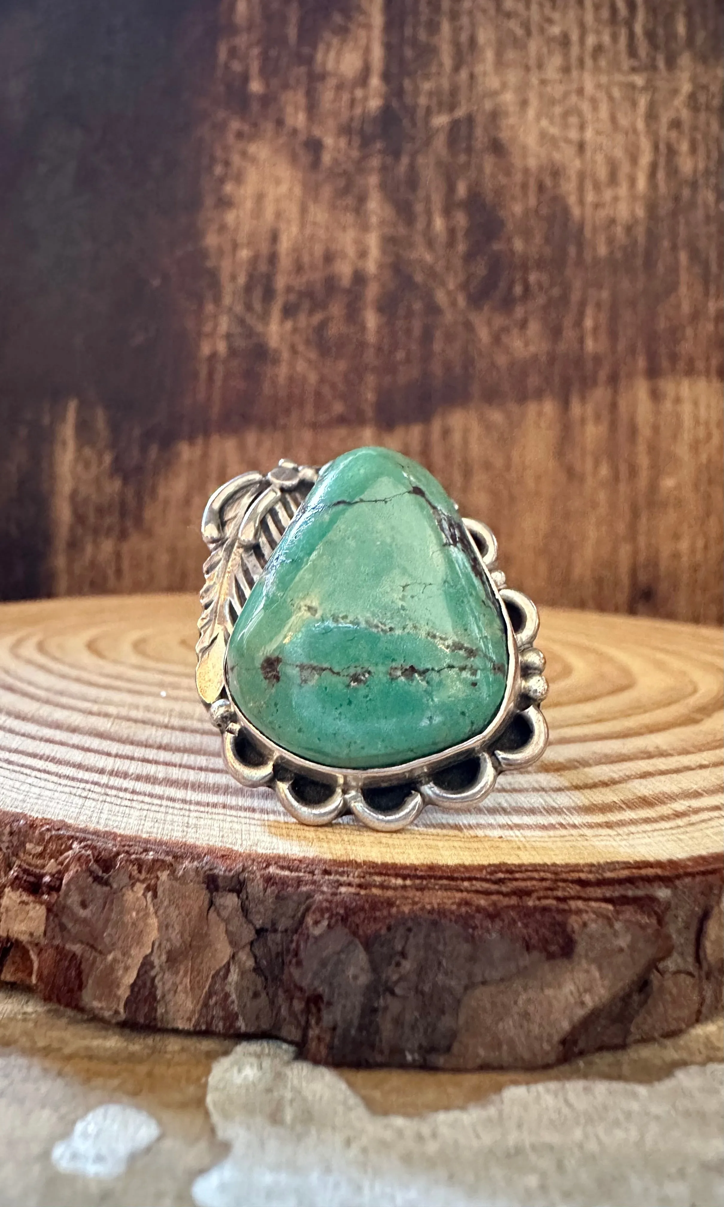 VINTAGE FINE FEATHER Silver & Turquoise Ring • Size 6 1/2